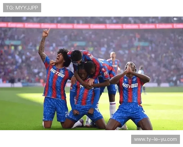 阿斯顿维拉2-0埃弗顿,主场连胜延续 阿斯顿维拉2-0埃弗顿,主场连胜延续